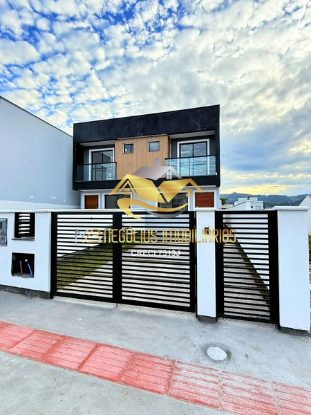 SOBRADO À VENDA – LOTEAMENTO VALE VERDE, BELA VISTA – PALHOÇA: 1ª foto da galeria de imagens do imóvel