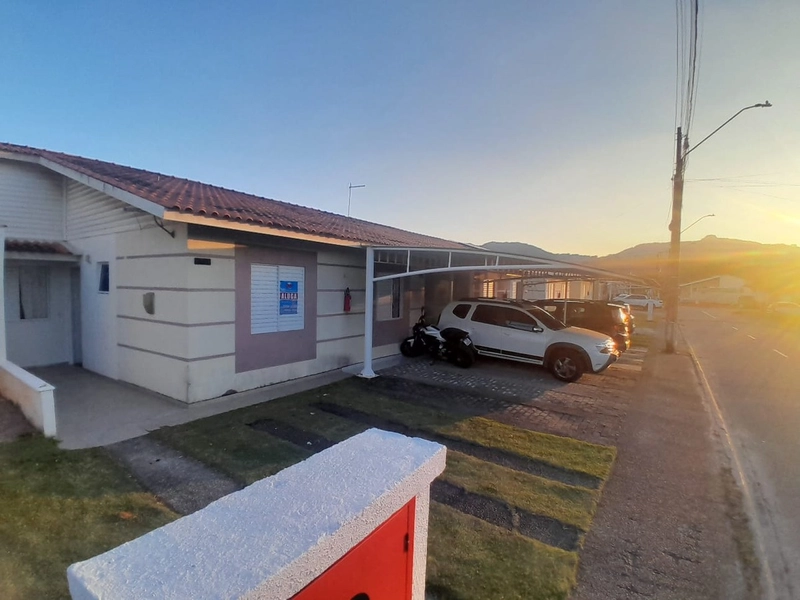 Casa com 3 Dormitórios: 23ª foto da galeria de imagens do imóvel