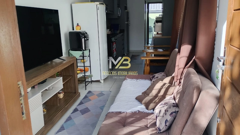 CASA GERMINADA COM EXCELENTE ACABAMENTO: 1ª foto da galeria de imagens do imóvel