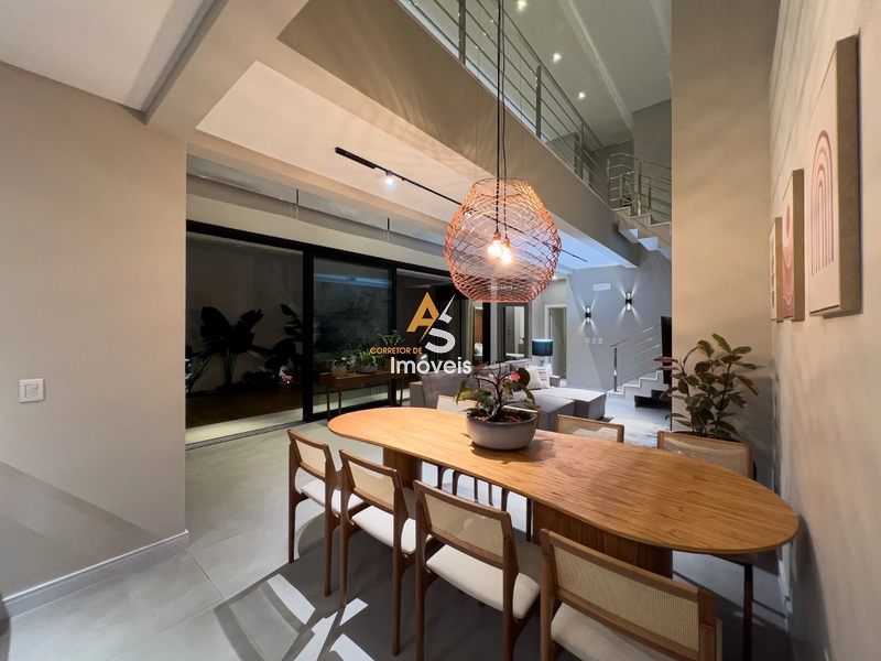 CASA COM 4 SUÍTES FINAMENTE DECORADA!: 15ª foto da galeria de imagens do imóvel