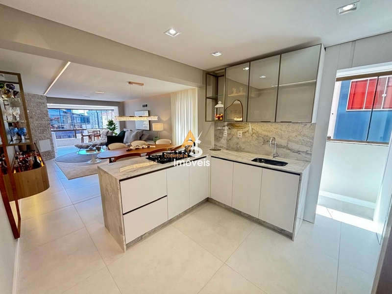 APARTAMENTO À VENDA MOBILIADO E DECORADO NO CENTRO: 11ª foto da galeria de imagens do imóvel