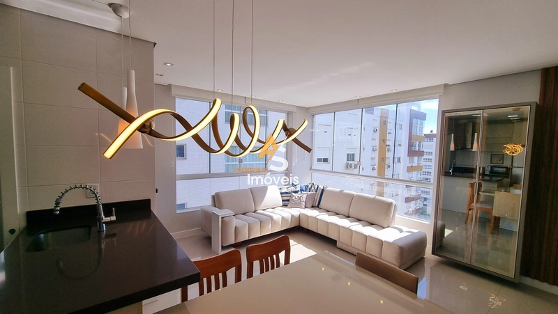 EXCELENTE APARTAMENTO DE 2 DORMITÓRIOS MOBILIADO E DECORADO: 1ª foto da galeria de imagens do imóvel