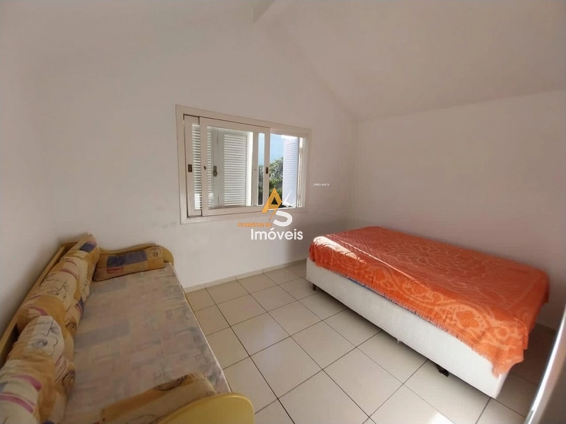 CASA COM 5 DORMITÓRIOS EM TRAMANDAÍ!!!: 7ª foto da galeria de imagens do imóvel