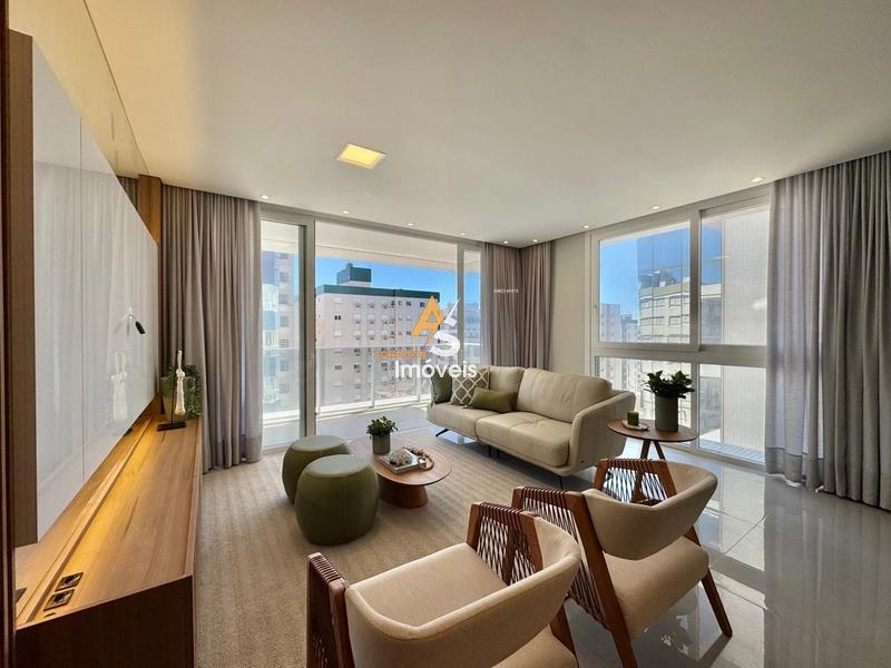 APTO EXCEPCIONAL DE 3 SUÍTES FINAMENTE MOBILIADO DECORADO!!!: 1ª foto da galeria de imagens do imóvel
