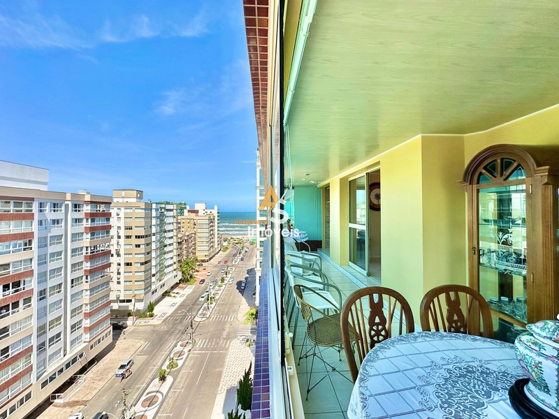 APTO DE ESQUINA COM 2 SACADAS VISTA PARA O MAR E SERRA: 1ª foto da galeria de imagens do imóvel