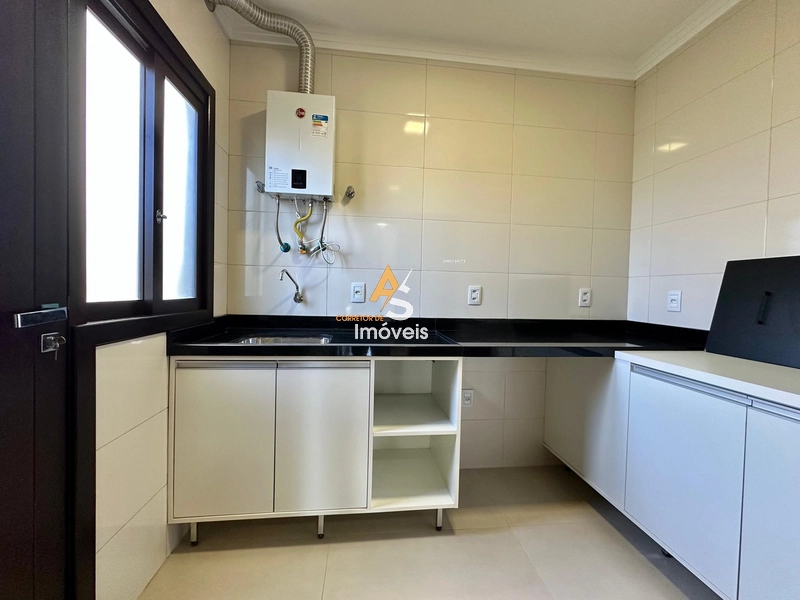CASA DE ALTO PADRÃO À VENDA EM ATLÂNTIDA: 12ª foto da galeria de imagens do imóvel