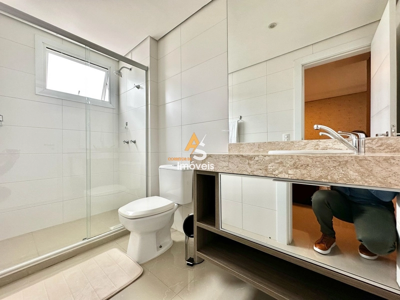 EXCELENTE APARTAMENTO DE 4 DORMITÓRIOS COM 4 VAGAS DE GARAGEM!!!: 15ª foto da galeria de imagens do imóvel