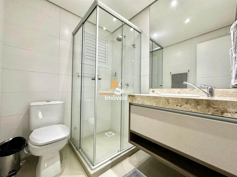 EXCELENTE APARTAMENTO DE 4 DORMITÓRIOS COM 4 VAGAS DE GARAGEM!!!: 12ª foto da galeria de imagens do imóvel