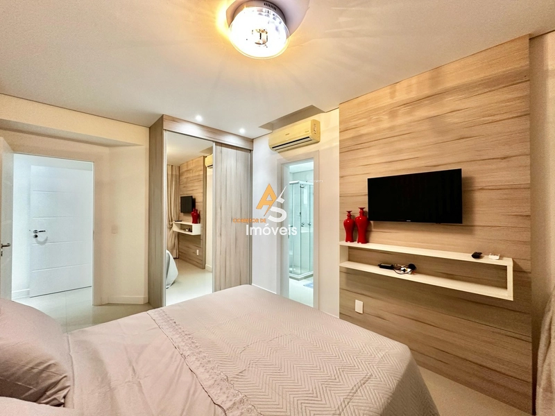 EXCELENTE APARTAMENTO DE 4 DORMITÓRIOS COM 4 VAGAS DE GARAGEM!!!: 10ª foto da galeria de imagens do imóvel