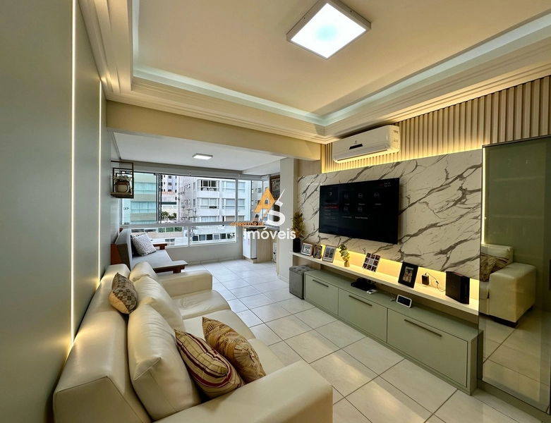 APARTAMENTO À VENDA DE FRENTE PARA AVENIDA VISTA PARA O MAR: 1ª foto da galeria de imagens do imóvel
