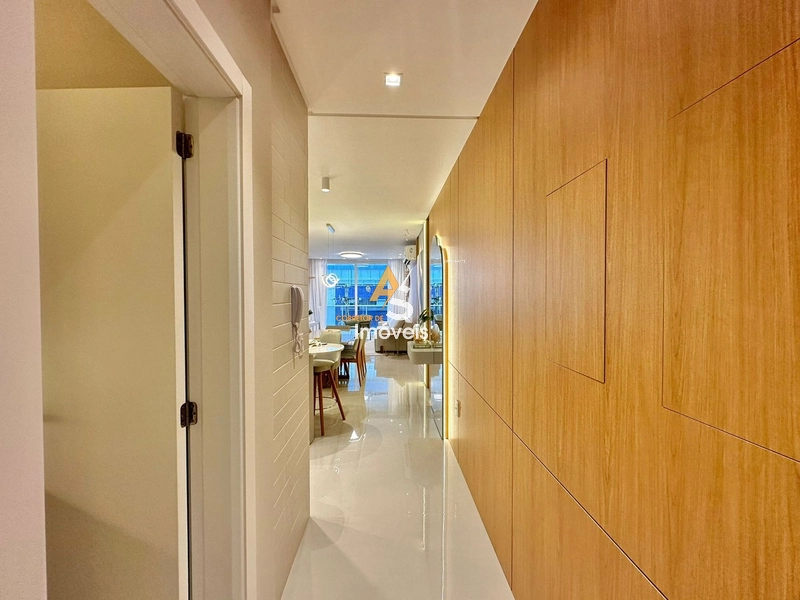 APTO DE 3 DORMITÓRIOS FINAMENTE MOBILIADO E DECORADO EM CAPÃO!!!: 2ª foto da galeria de imagens do imóvel