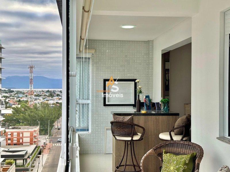 APARTAMENTO À VENDA COM VISTA PARA O MAR: 3ª foto da galeria de imagens do imóvel