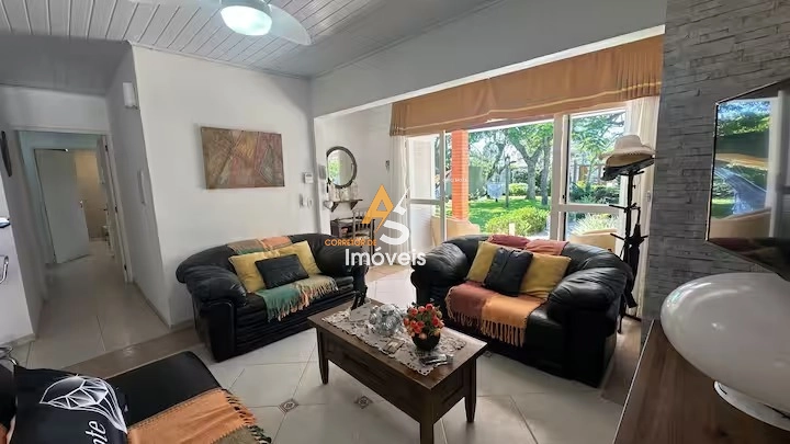 CASA COM PISCINA EM 2 TERRENOS NO ARAÇA: 9ª foto da galeria de imagens do imóvel