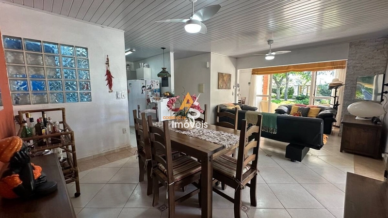 CASA COM PISCINA EM 2 TERRENOS NO ARAÇA: 15ª foto da galeria de imagens do imóvel