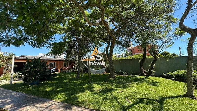 CASA COM PISCINA EM 2 TERRENOS NO ARAÇA: 1ª foto da galeria de imagens do imóvel