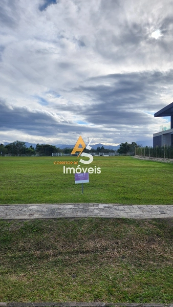 TERRENO NO CONDOMÍNIO CAPÃO ILHAS RESORT: 4ª foto da galeria de imagens do imóvel