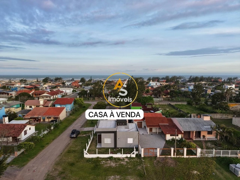 CASA À VENDA DE ESQUINA EM CAPÃO DA CANOA: 3ª foto da galeria de imagens do imóvel