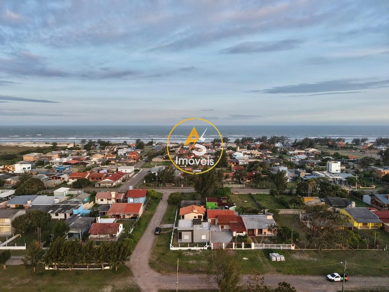 CASA À VENDA DE ESQUINA EM CAPÃO DA CANOA: 25ª foto da galeria de imagens do imóvel
