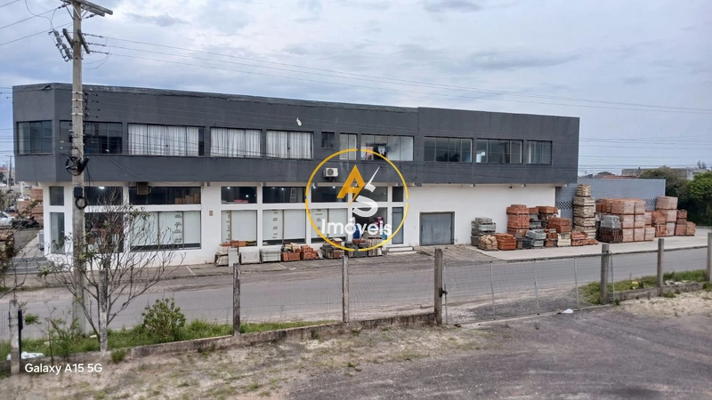 PAVILHÃO NA AV. PARAGUASSÚ EM CAPÃO DA CANOA!!!: 2ª foto da galeria de imagens do imóvel