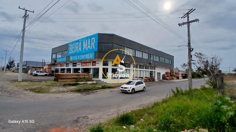 PAVILHÃO NA AV. PARAGUASSÚ EM CAPÃO DA CANOA!!!: 1ª foto da galeria de imagens do imóvel