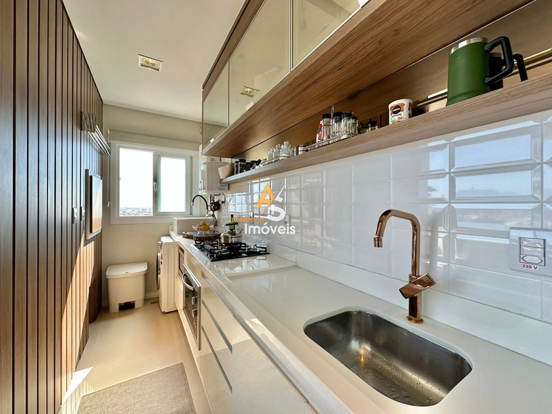 APARTAMENTO À VENDA COM VISTA ETERNA PARA O MAR E SERRA: 17ª foto da galeria de imagens do imóvel