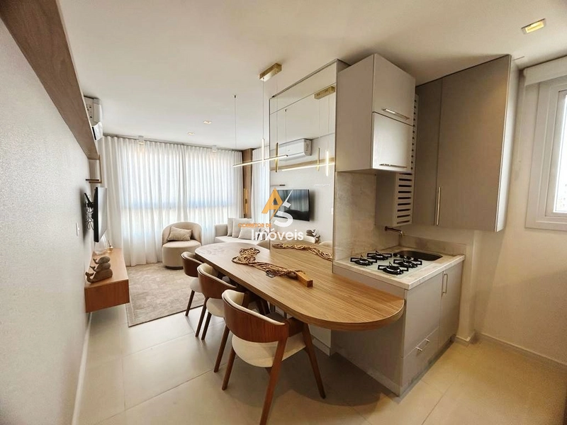 LUXUOSO APARTAMENTO FINAMENTE MOBILIADO E DECORADO: 3ª foto da galeria de imagens do imóvel