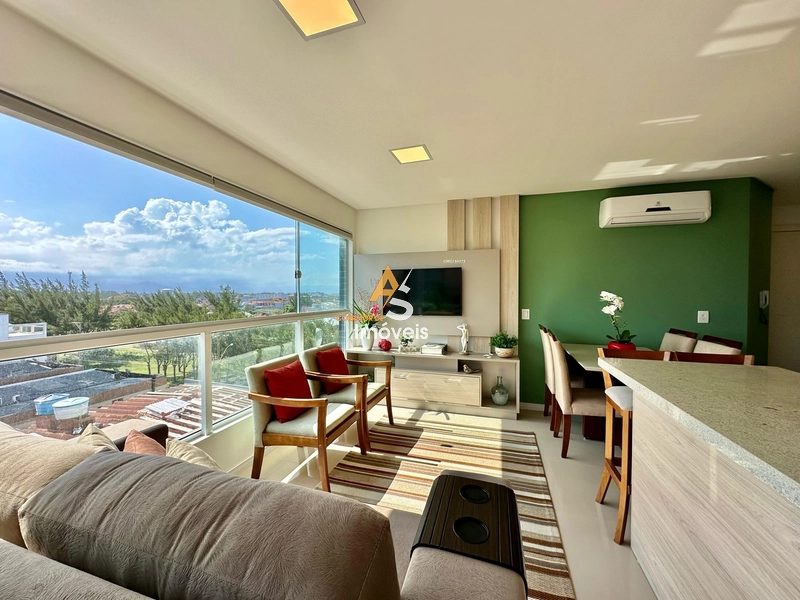 APARTAMENTO COM SACADA DE FRENTE, JUNTO AO MAR: 1ª foto da galeria de imagens do imóvel
