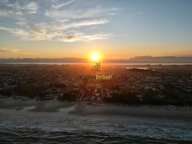 Casa mobiliada a 30 metros do mar: 9ª foto da galeria de imagens do imóvel