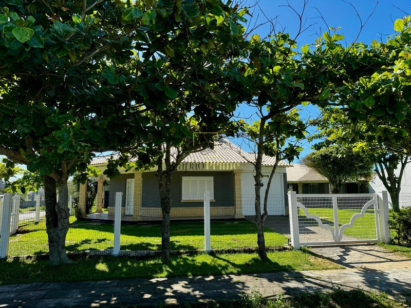 Casa de esquina com quiosque: 49ª foto da galeria de imagens do imóvel