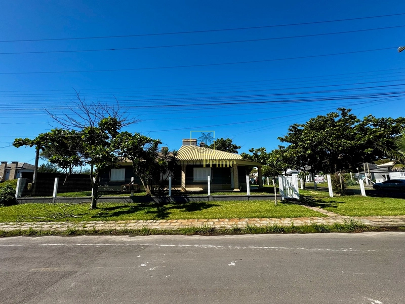 Casa de esquina com quiosque: 45ª foto da galeria de imagens do imóvel