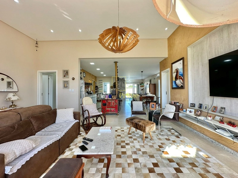 Casa Mobiliada em condomínio fechado: 1ª foto da galeria de imagens do imóvel