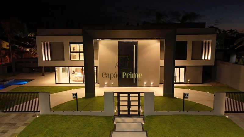Luxuosa Casa à venda em Atlântida: 2ª foto da galeria de imagens do imóvel