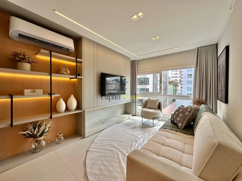 Apartamento 2 dormitórios mobiliado e decorado: 1ª foto da galeria de imagens do imóvel