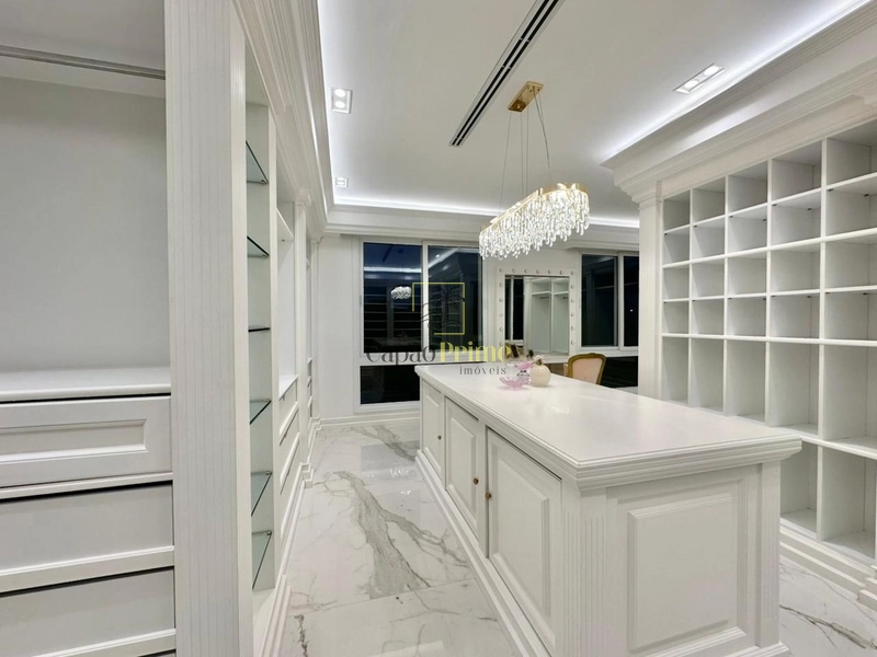 Mansão decorada em condomínio fechado: 84ª foto da galeria de imagens do imóvel