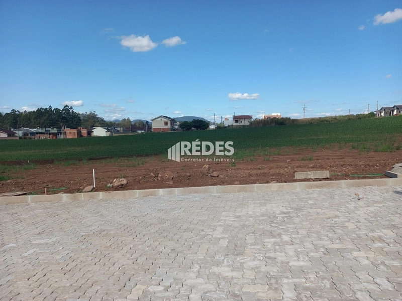 Terreno de esquina: 8ª foto da galeria de imagens do imóvel