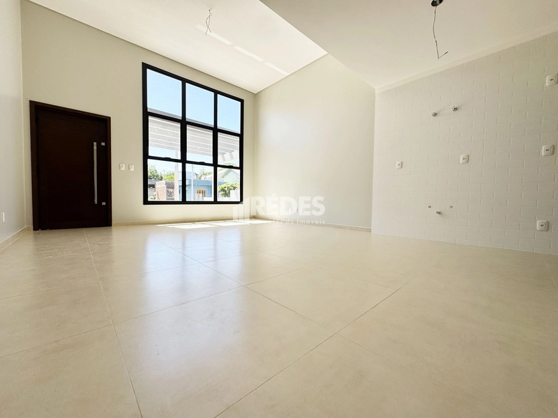 Casa 2 dorms (1 suíte): 3ª foto da galeria de imagens do imóvel