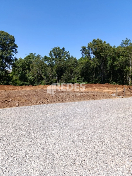 Terreno em 40x: 4ª foto da galeria de imagens do imóvel