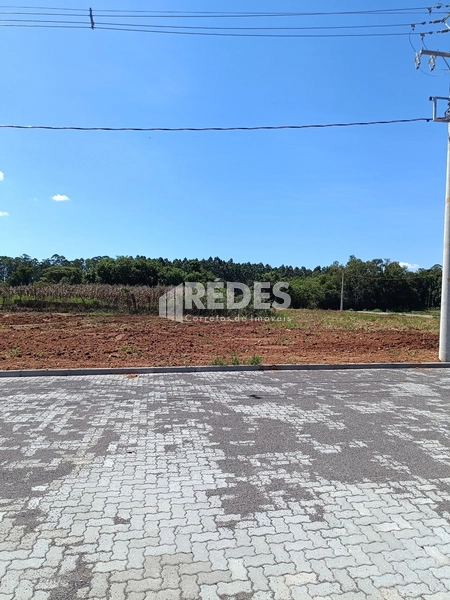 TERRENO EM ESTRELA: 2ª foto da galeria de imagens do imóvel