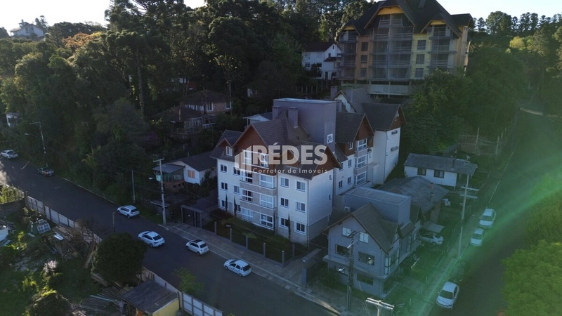 Apto em Gramado: 2ª foto da galeria de imagens do imóvel