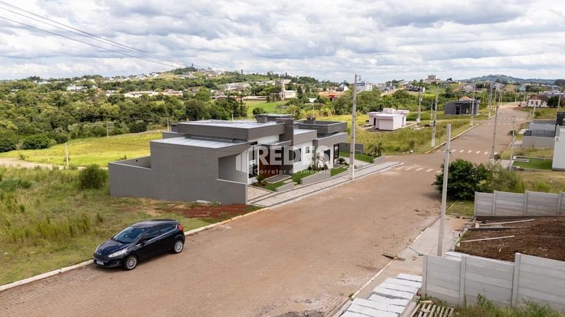 Casa 3 dorms (1 suíte): 2ª foto da galeria de imagens do imóvel