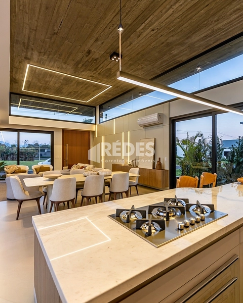 Casa 4 suítes: 3ª foto da galeria de imagens do imóvel