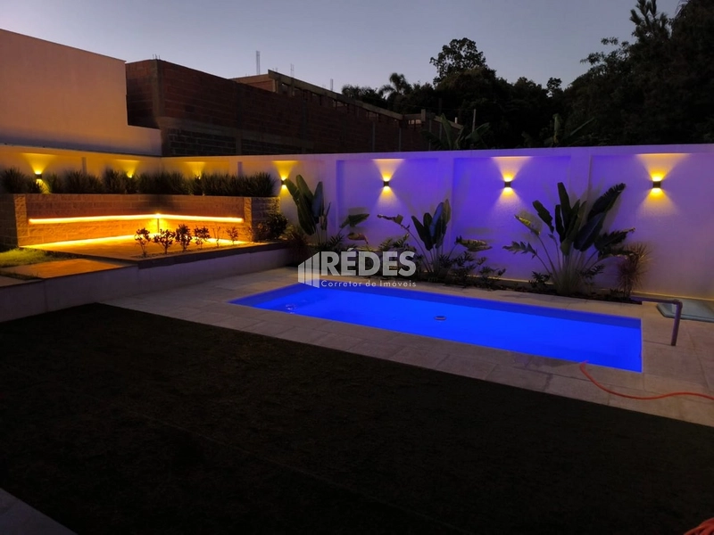 Casa 3 suítes e piscina: 2ª foto da galeria de imagens do imóvel