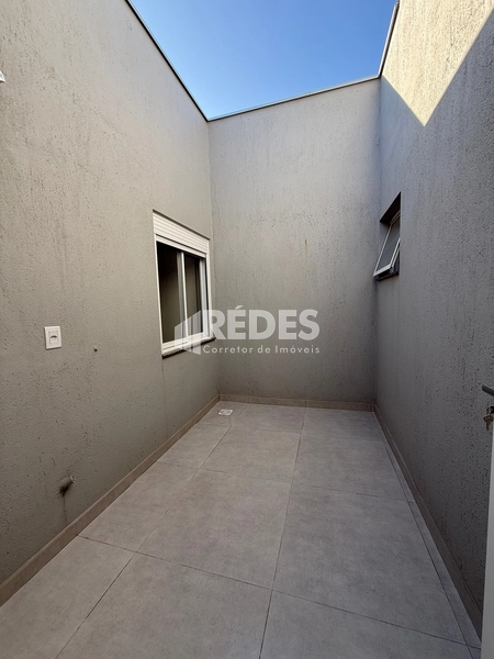 Casa 2 dorms: 5ª foto da galeria de imagens do imóvel