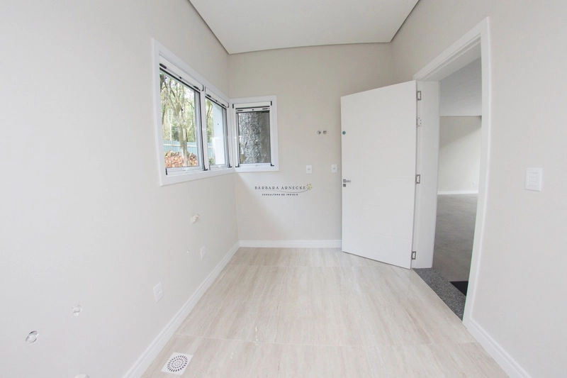 Casa, 321 m2, com 3 suítes, em Canela: 93ª foto da galeria de imagens do imóvel