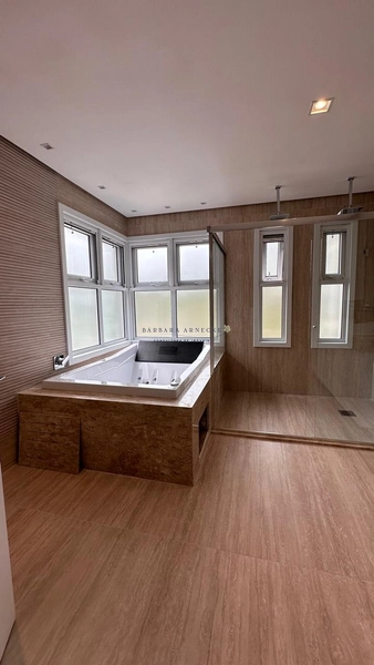 CASA COM 4 SUÍTES EM CONDOMÍNIO FECHADO EM CANELA: 44ª foto da galeria de imagens do imóvel