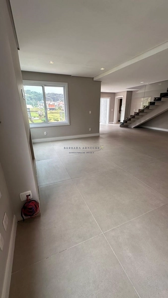 CASA COM 4 SUÍTES EM CONDOMÍNIO FECHADO EM CANELA: 34ª foto da galeria de imagens do imóvel