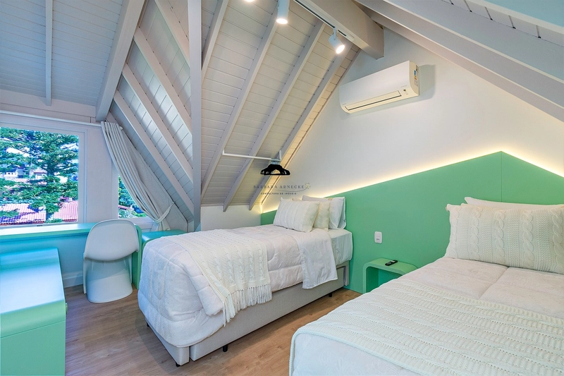 Casa com 240m², 4 dormitórios sendo 2 suítes: 51ª foto da galeria de imagens do imóvel
