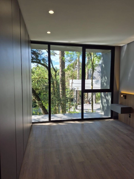Casa com 230m², 03 suítes em condomínio Pinheiro Grosso em Canela: 35ª foto da galeria de imagens do imóvel