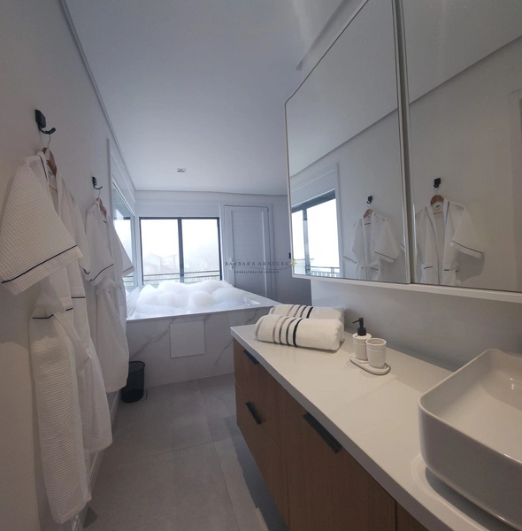 Casa 180m² com 4 dormitórios, sendo 3 suítes em Gramado: 7ª foto da galeria de imagens do imóvel
