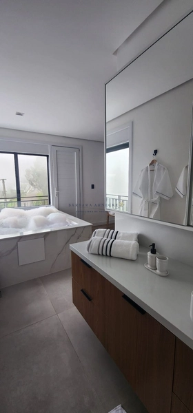 Casa 180m² com 4 dormitórios, sendo 3 suítes em Gramado: 12ª foto da galeria de imagens do imóvel
